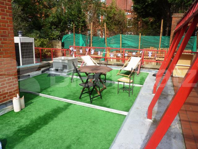 			NEW INSTRUCTION!, 4 Bedroom, 1 bath, 1 reception Flat			 Finchley Road, FINCHLEY ROAD 